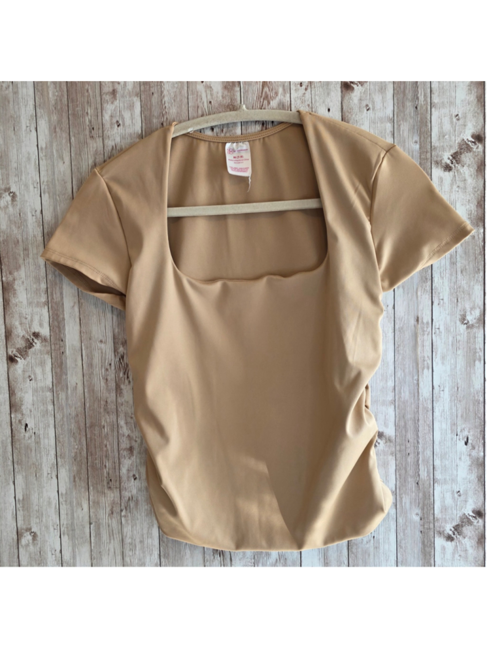 Women's No Boundaries Beige Short Sleeve Square Neck Crop Top Size M NWOT